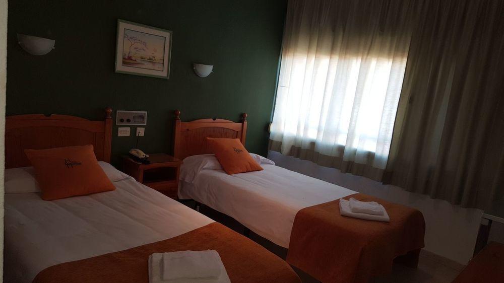 Oyo Hotel Costa Andaluza Motril Eksteriør billede
