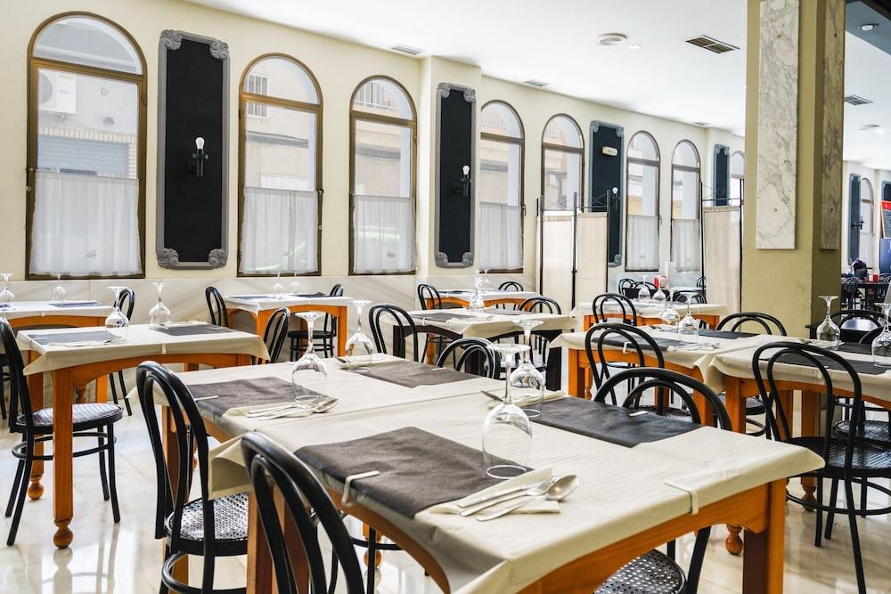Oyo Hotel Costa Andaluza Motril Eksteriør billede
